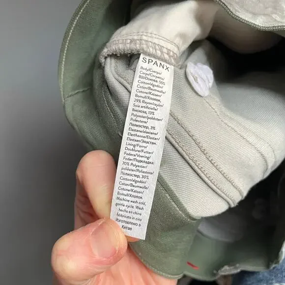 SPANX Camo Pull on Pants Joggers Green size Large Utility Stretch Ankle Cargo - Picture 3 of 4